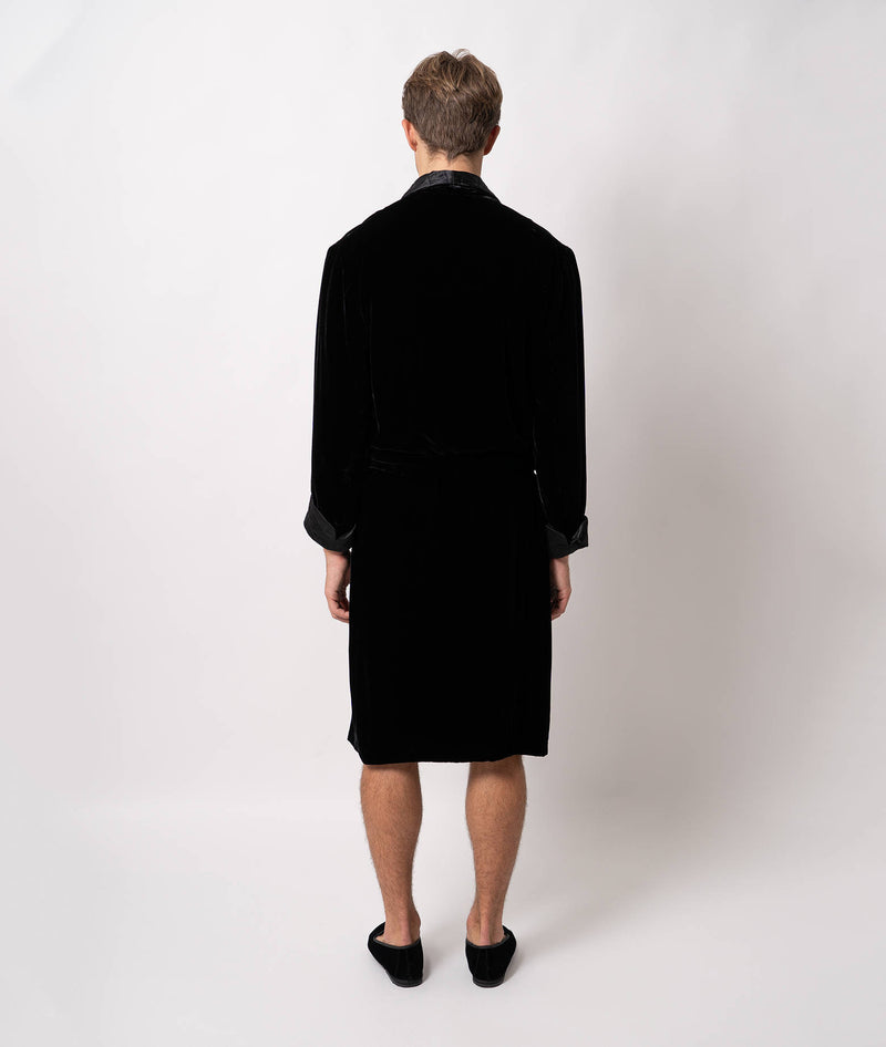 Vestaglia William