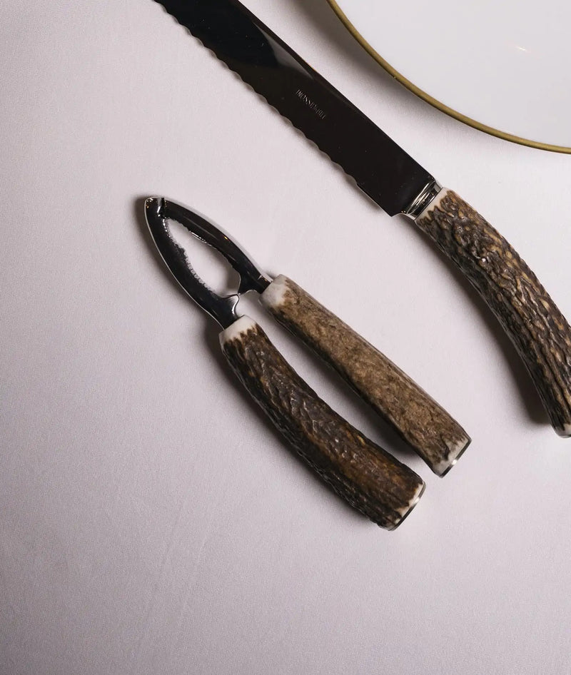 Schiaccianoci in cervo